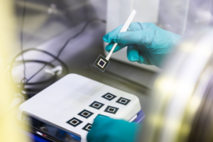 كاوست تطور نظام ذكاء اصطناعي لتتبع الإبل بالطائرات المسيرة