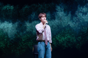 دويونغ عضو NCT يتعاون مع بيل من KISS OF LIFE في أغنية جديدة