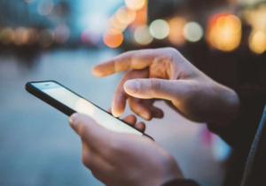 ارتفاع أسعار الهواتف الذكية: ضريبة الذكاء الاصطناعي القادمة