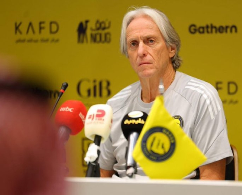 النصر يستهدف مدافع عالمي لتعزيز صدارته في دوري روشن