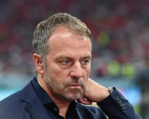 فليك: بيدري يعود وأراوخو يغيب عن مباراة برشلونة وألافيس