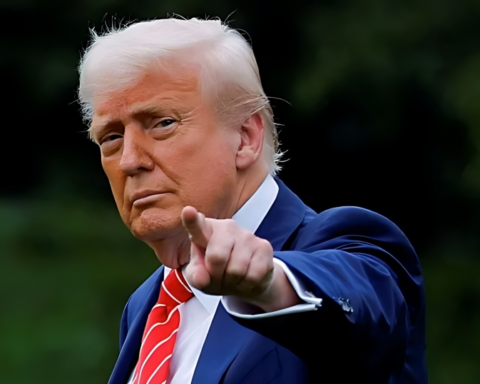 ترامب وسياسة الهجرة: وقف دائم لدخول مواطني دول معينة