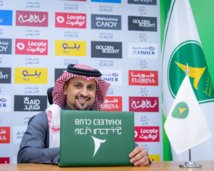 مستقبل مراد هوساوي: الخليج يؤكد مفاوضات أندية روشن