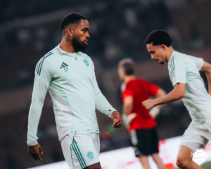 كواليس حديث يايسله وتوني الحاد في مباراة الأهلي والقادسية