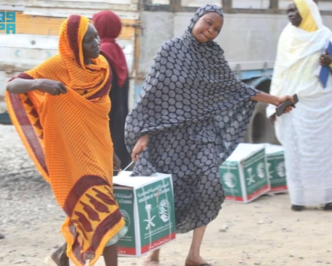 مساعدات سعودية إغاثية تصل إلى 4 دول عبر مركز الملك سلمان