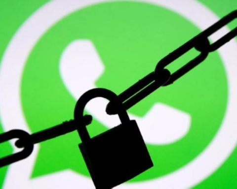روسيا تهدد بحظر واتساب: الأسباب والتداعيات المحتملة