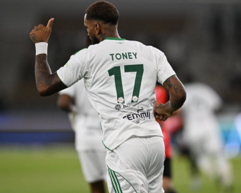 مستقبل الأهلي السعودي: استقرار فني وخطط الموسم الجديد