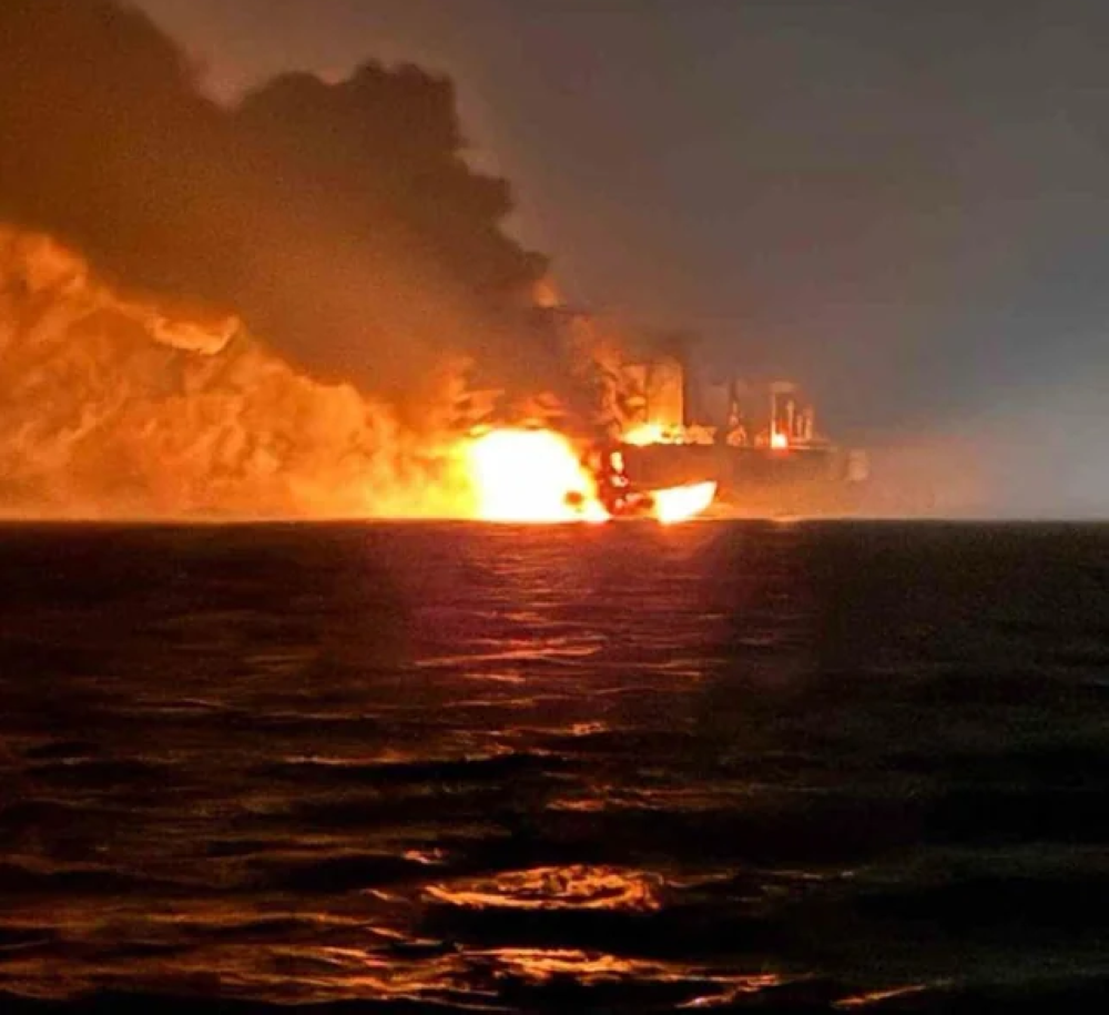 أوكرانيا تستهدف ناقلات نفط روسية بمسيرات بحرية في البحر الأسود