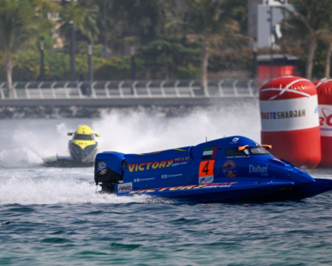 فريق فيكتوري الإماراتي بطل جائزة جدة الكبرى للفورمولا 1 2025