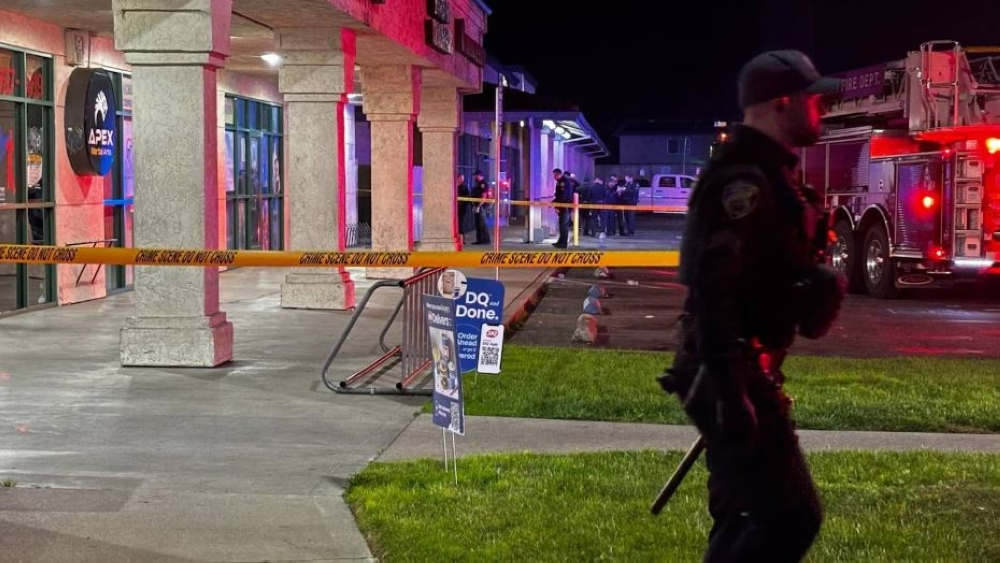 مقتل 4 وإصابة 10 في إطلاق نار مستهدف بكاليفورنيا