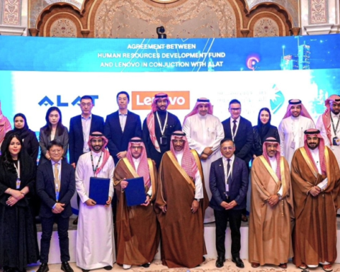 السعودية تضخ 68 مليون ريال لتوطين صناعة السيارات الكهربائية