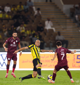 Fabinho celebrates with Al-Ittihad fans after qualifying for the King's Cup
