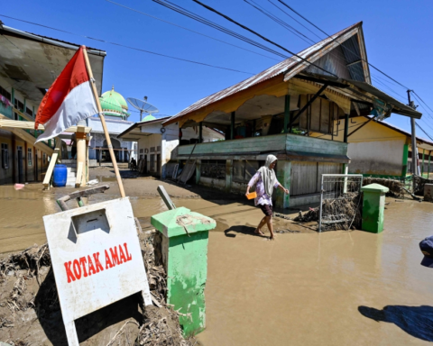 فيضانات إندونيسيا: ارتفاع حصيلة القتلى والدمار في سومطرة