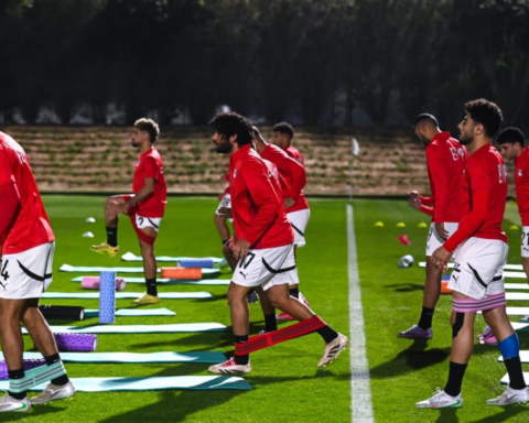 أزمة منتخب مصر: استبعاد عاطف وتوتر قبل كأس العرب