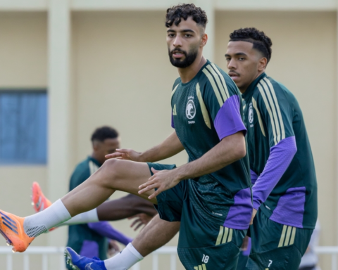 الأخضر السعودي يختتم تحضيراته لمواجهة عمان في كأس العرب