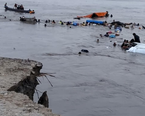 انهيار أرضي في البيرو: 12 قتيلاً وعشرات المفقودين بالأمازون