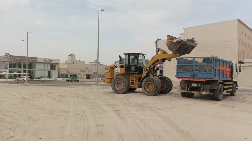 بلدية الخفجي تزيل 5890م³ من المخلفات ضمن حملة نظافة واسعة