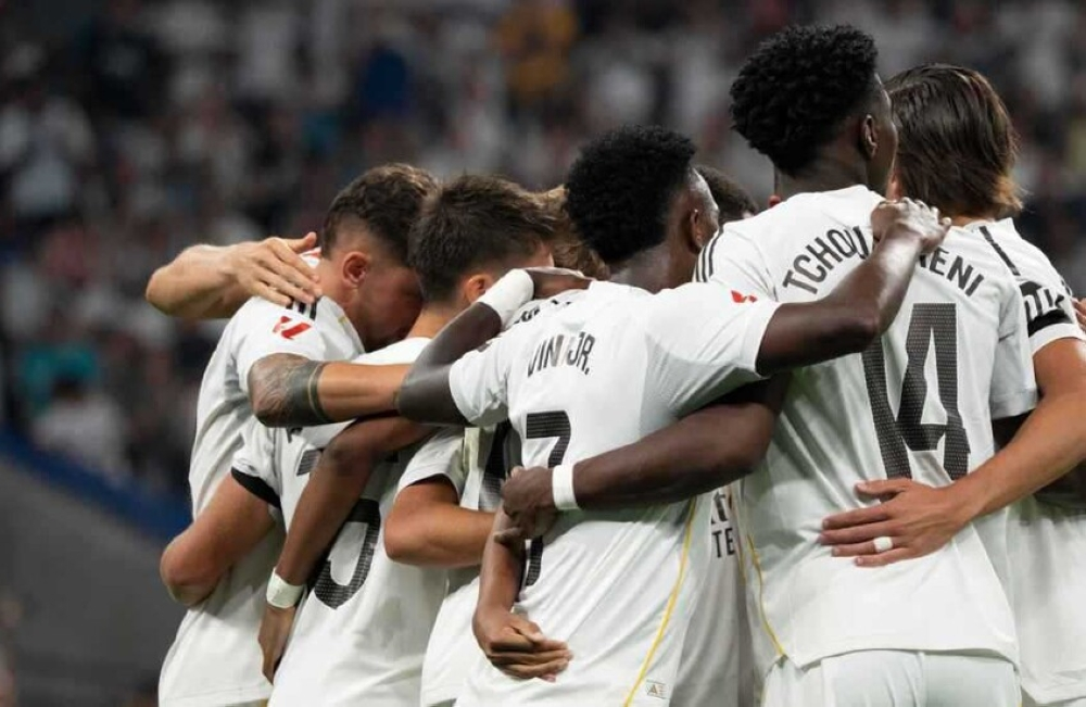 إصابة فيرلان ميندي الجديدة تفاقم أزمة دفاع ريال مدريد