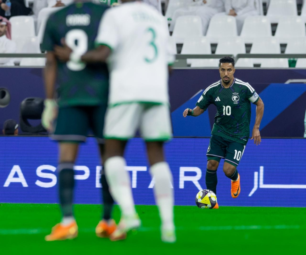 خبير تحكيمي يوضح صحة إلغاء هدف عمان ضد السعودية بكأس العرب