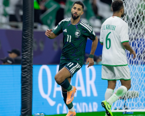 المنتخب السعودي يفوز على عمان 2-1 في كأس العرب 2021