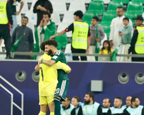 فوز السعودية على عمان 2-1 في كأس آسيا: عودة مثيرة للأخضر