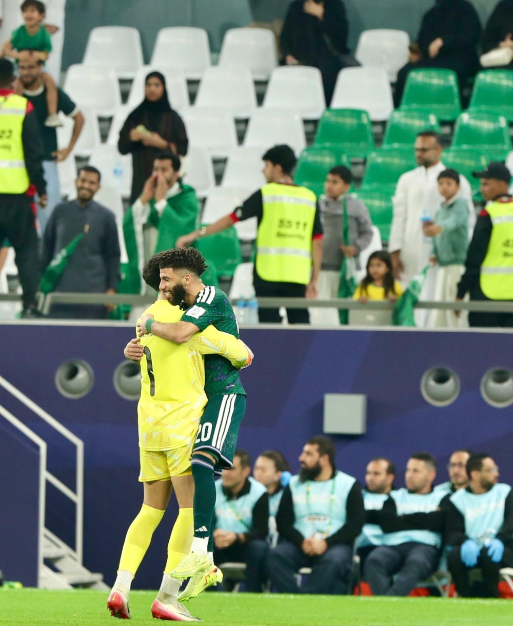 فوز السعودية على عمان 2-1 في كأس آسيا: عودة مثيرة للأخضر