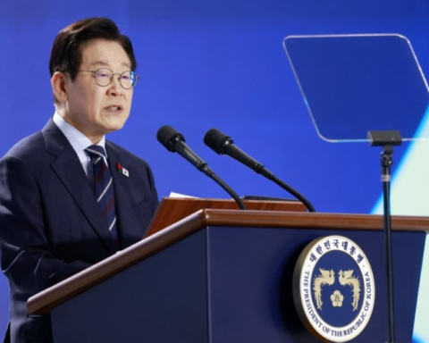 زعيم المعارضة الكورية يدعو لتغيير النهج مع كوريا الشمالية