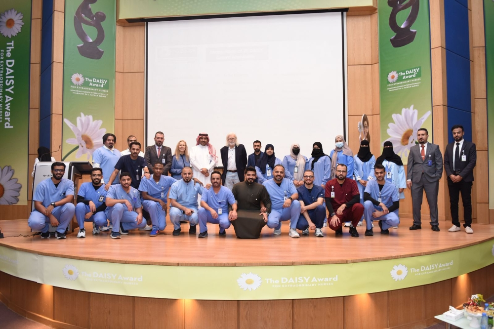 جائزة ديزي العالمية لممرضي مجمع إرادة بالدمام | تميز سعودي