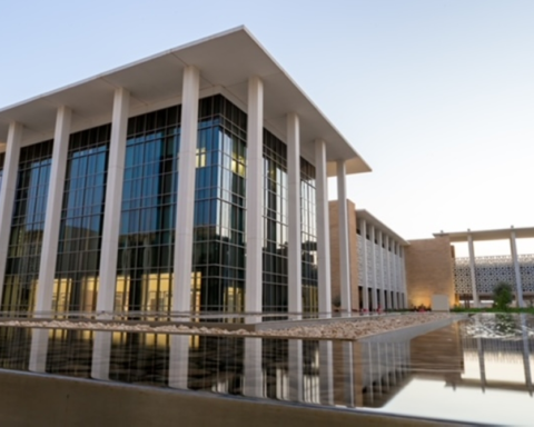 معرض نسق 14 بجامعة الأميرة نورة: إبداع يجسد الهوية السعودية