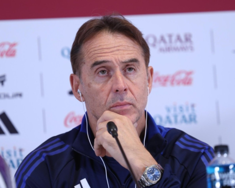 مدرب قطر يؤكد جاهزية العنابي لمواجهة عمان في كأس العرب