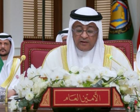 أمين مجلس التعاون يشيد بجهود السعودية لدعم حل الدولتين