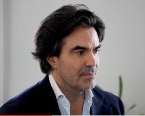 وكيل إنزاغي يكشف صفقات الهلال الشتوية وأسرار كوموز