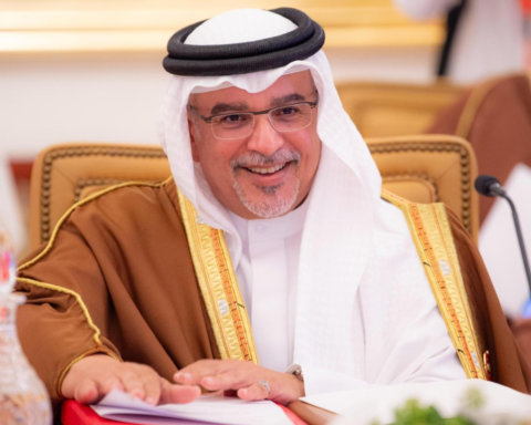 ولي العهد ونظيره البحريني يترأسان مجلس التنسيق بالمنامة