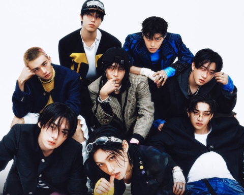 ستراي كيدز تتصدر بيلبورد 200 وتدخل Hot 100 بأغنية Do It