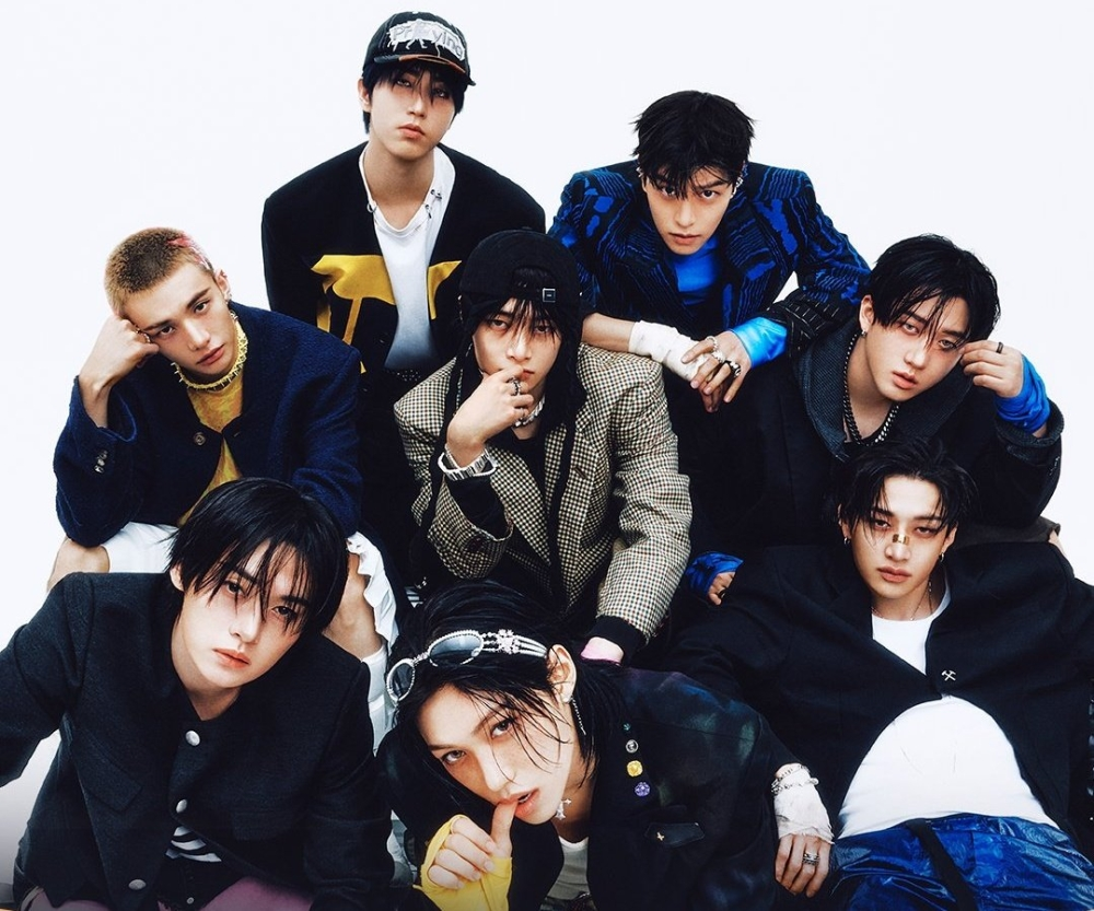 ستراي كيدز تتصدر بيلبورد 200 وتدخل Hot 100 بأغنية Do It