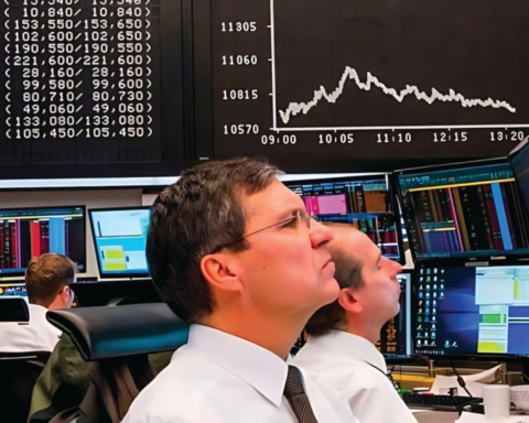 ارتفاع مؤشرات الأسهم الأمريكية بدعم أرباح الشركات الكبرى