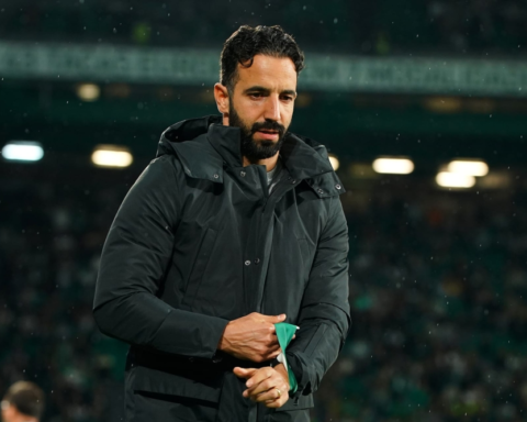 روبن أموريم يقاطع السوشيال ميديا: صحتي أهم من المال