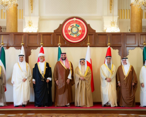 قمة البحرين 46: تعزيز العمل الخليجي ودعم السلام في السودان