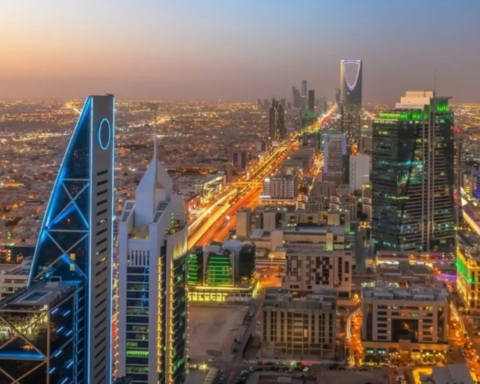 البنك الدولي يشيد بالتحول الرقمي والتنوع الاقتصادي بالخليج