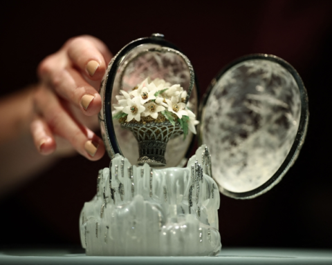 استعادة بيضة فابرجيه من أحشاء لص في نيوزيلندا بعد 6 أيام