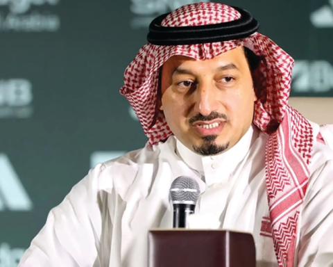 المسحل يوضح سبب طلب إنفانتينو حضور رينارد قرعة 2026