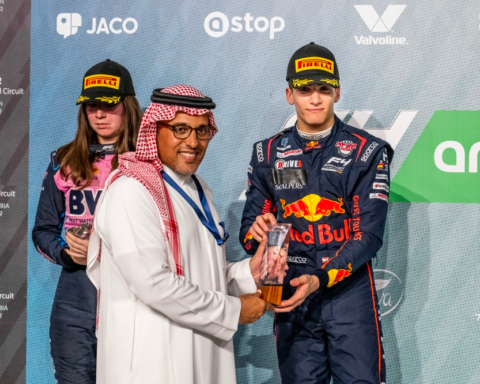 بيلوفسكي يحسم سباق فورمولا 4 السعودية في جدة - النتائج الكاملة