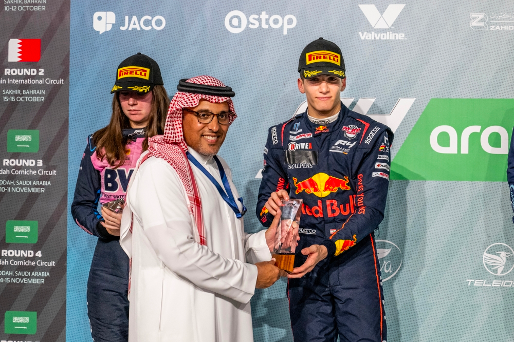 بيلوفسكي يحسم سباق فورمولا 4 السعودية في جدة - النتائج الكاملة