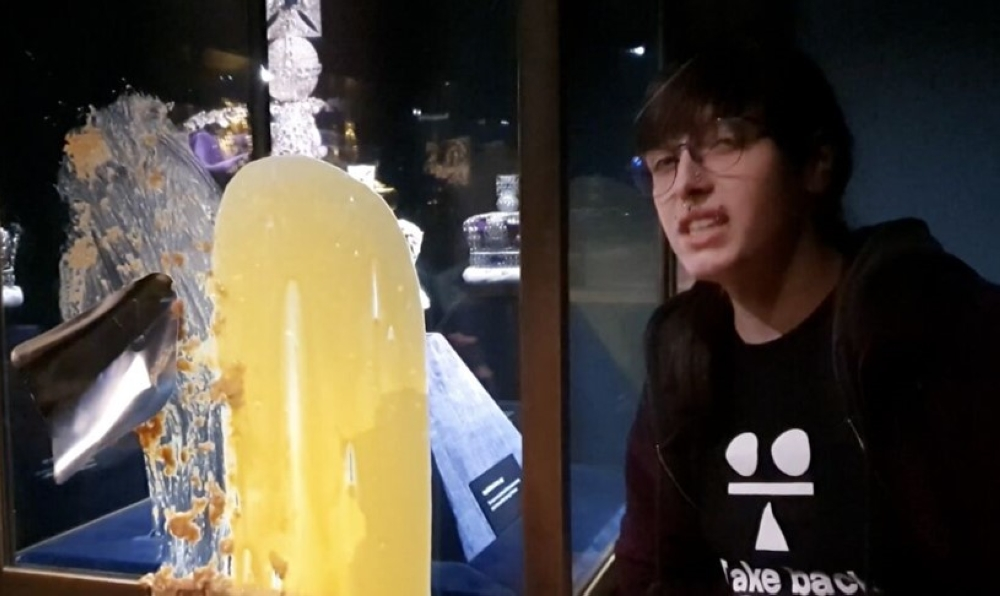 استهداف جواهر التاج البريطاني بالطعام وتوقيف 4 أشخاص