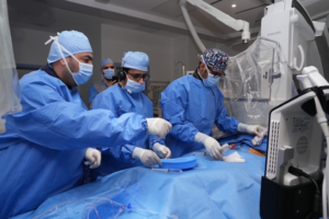 استبدال الصمام الأورطي بالقسطرة ينقذ تسعينية بمكة المكرمة