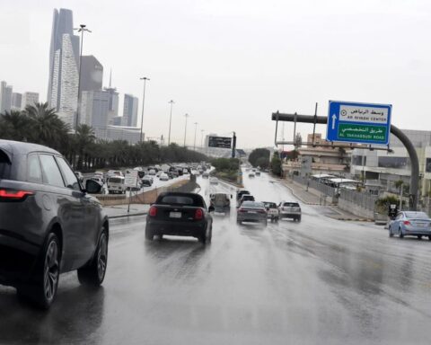 طقس القصيم والرياض: أمطار وصواعق وتحذيرات الأرصاد اليوم