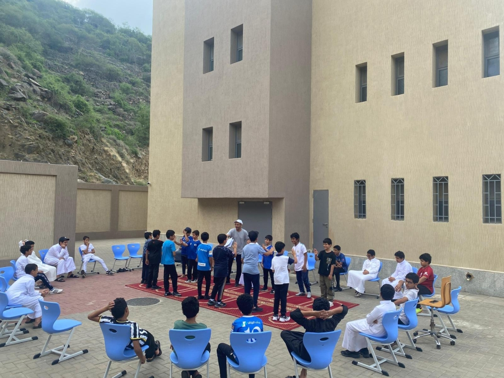 التعليم تمنع الرسوم المالية في الحفلات المدرسية