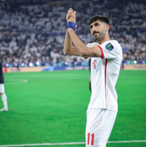 الأهلي يفعّل الشرط الجزائي لضم يزن النعيمات في الشتاء