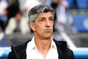 الشباب يجدد الثقة في الغواسيل ويرفض رحيله رغم وداع الكأس