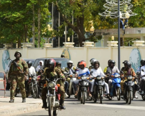 إحباط محاولة انقلاب في بنين: تفاصيل سيطرة الجيش ومصير تالون